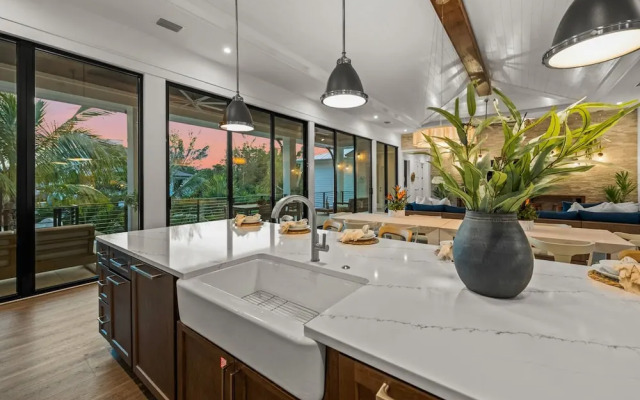 Salty Oak in Siesta Key