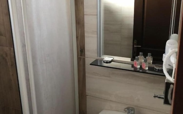 Gulistan Hotel