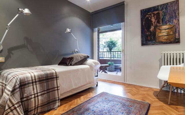 Apartment Barcelona Rentals - Classic Bonanova Apartment