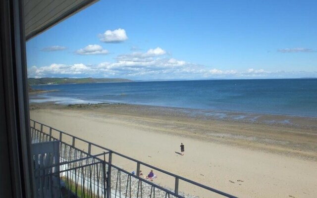 Strandways Court 12A
