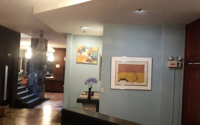 Apart-Hotel Suites Reforma