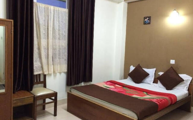 Hotel Golden Nest