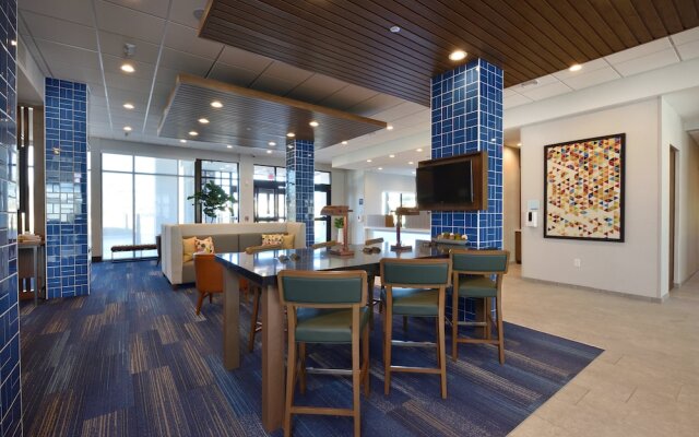 Holiday Inn Express & Suites Houston Iah - Be