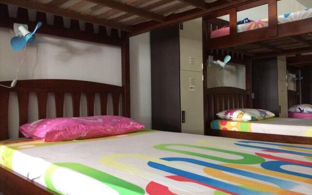 1981 Guest House