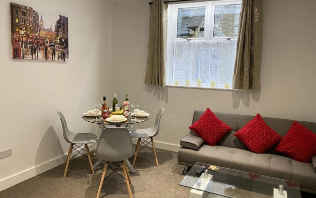 Octagon Apartment 2