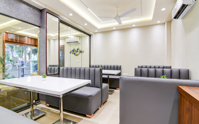 Super Townhouse Kaikhali Near Airport