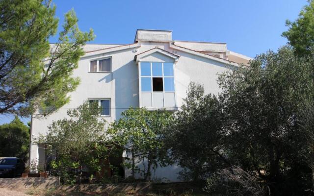 Apartments M