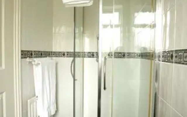 Adare House Bed & Breakfast