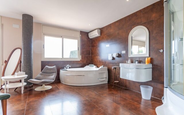 Regal Villa in Olivella With Private Swimming Pool