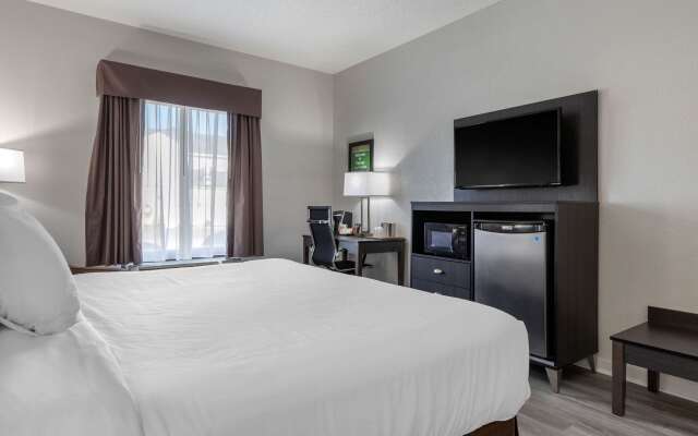 Econo Lodge at the University