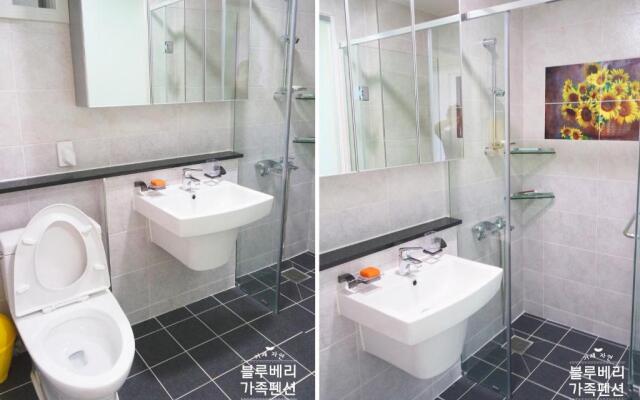 Geoje Blueberry Pension