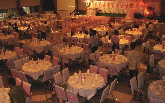 Hotel Petchkasem Grand