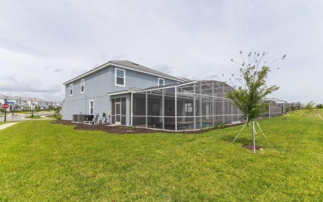 9BR 5BA ChampionsGate Pool Home