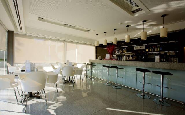 Santa Beatriz De Silva