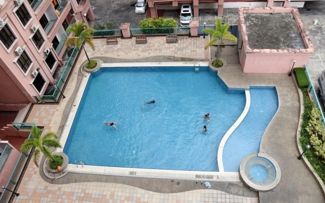 Marina Court by 80's Sabah Homestay