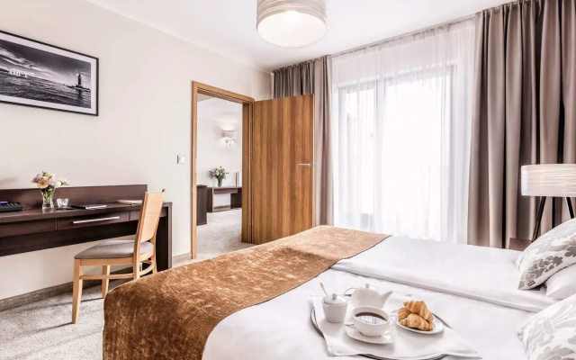 Mercure Wiazowna Brant