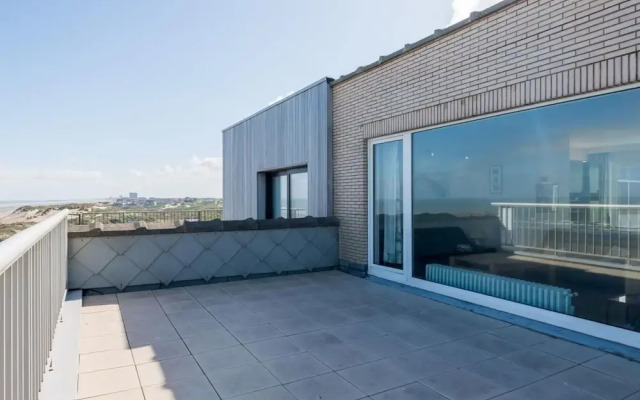 Penthouse With sea View in Koksijde