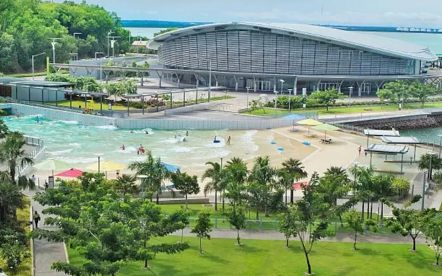 Water-front Paradise Pool - BBQ - Balcony Dining