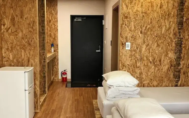 JEJU PLAYGROUND - Hostel