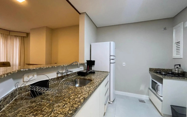 Apartamento a 100m da Rua Coberta