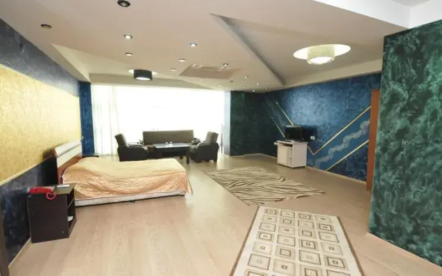 Star Hotel