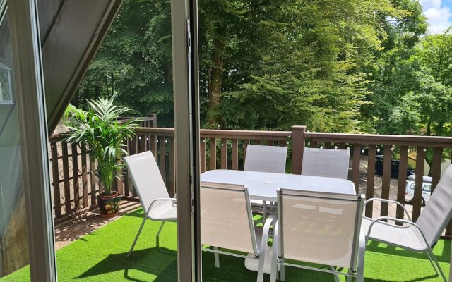 10 Valley View Lodge
