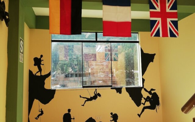 Artesonraju Hostel Huaraz