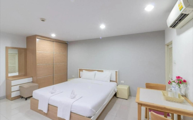 Siam Privi Hotel