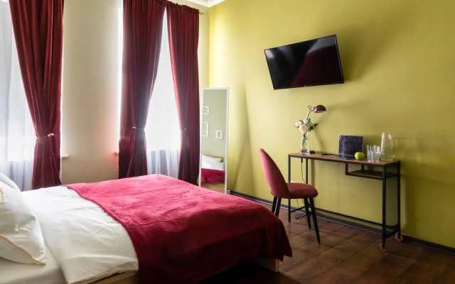 ОХ.Посуточно на проспекте Невский 81