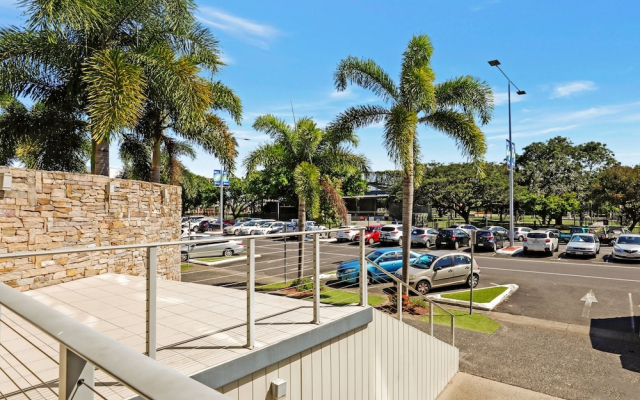 Stylish Park View City Apartment 103