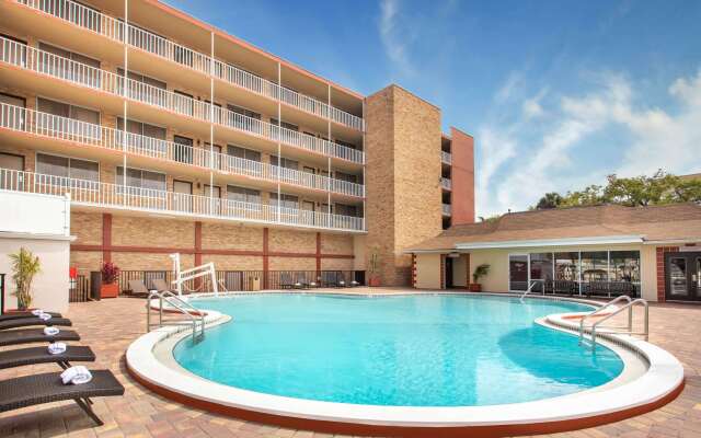 Ramada by Wyndham Tampa Westshore Airport South