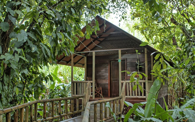 Aninga Lodge
