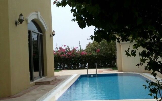 Dream Inn Dubai - Signature Villa