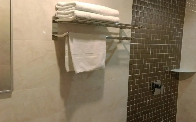 Hotel Zamburger Legenda
