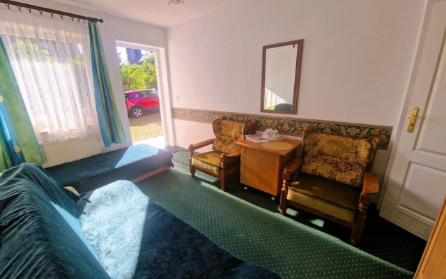 Comfortable Double Room to the Promenade