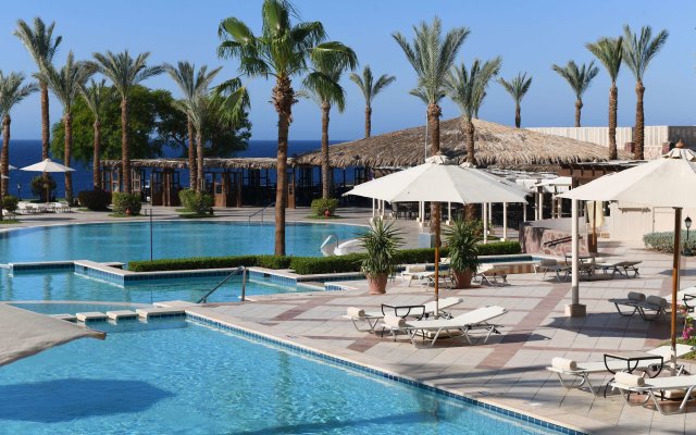 Jaz Fanara Resort & Residence