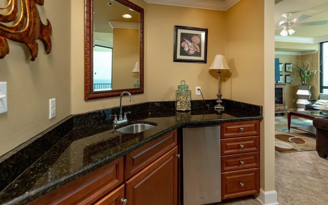 Phoenix Ix 1402 2 Bedroom Condo