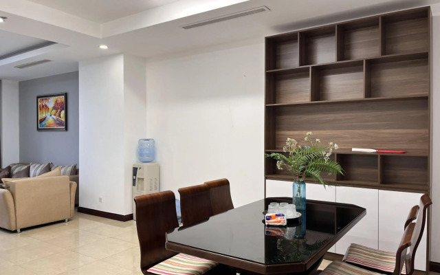 Vinhomes Royal City Luxury Apartment 2 Br