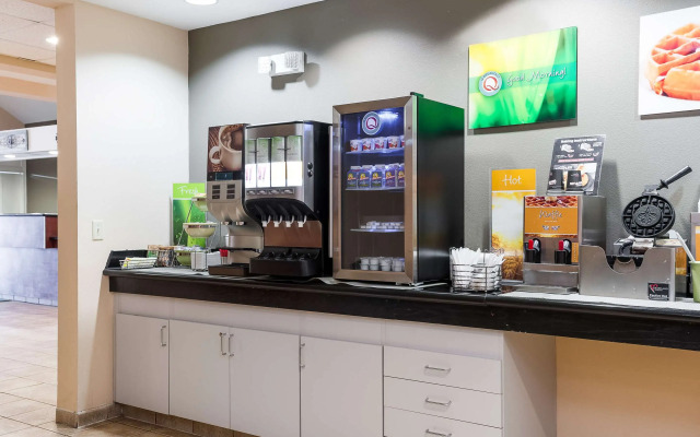 Quality Inn & Suites Lake Charles South