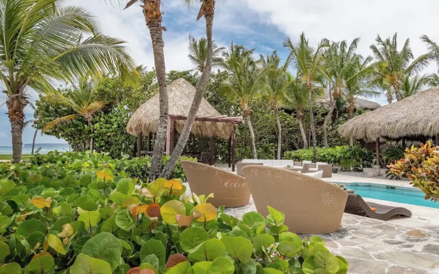 Ocean View Villa with Pool Chef Butler