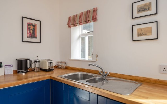 Cosy 1 Bedroom Flat With Garden in Lovely Chiswick