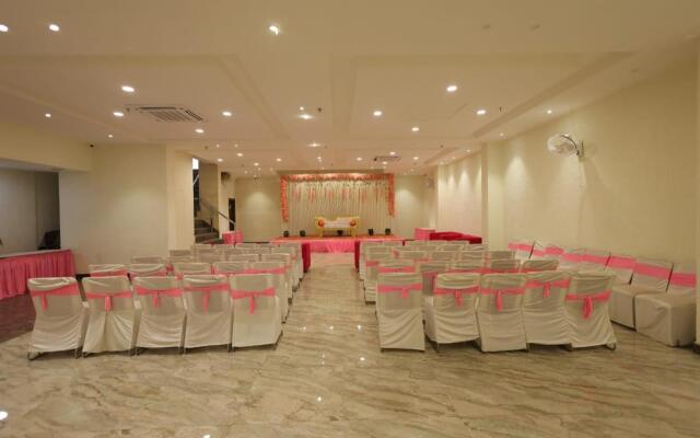 The Grand Tree Hotel