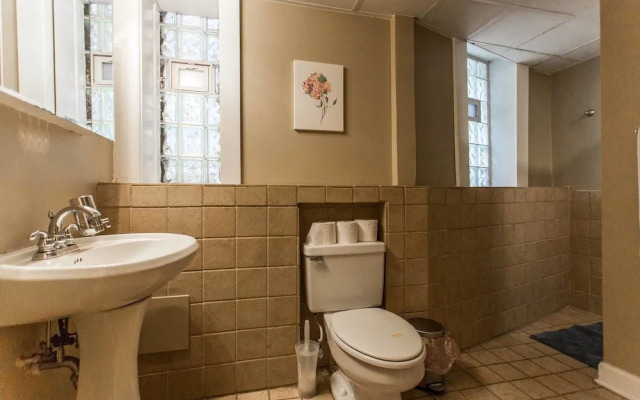 Safe Spacious Mansion Indowntown