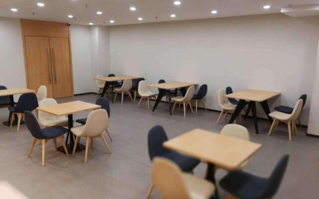 Hanting Hotel Changchun Jingyue Street