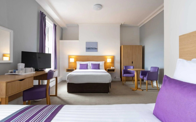 The New Southlands Hotel