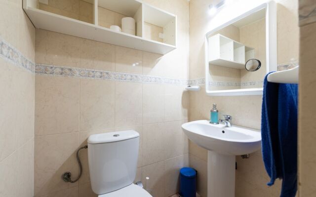 Great house with pool close to beach