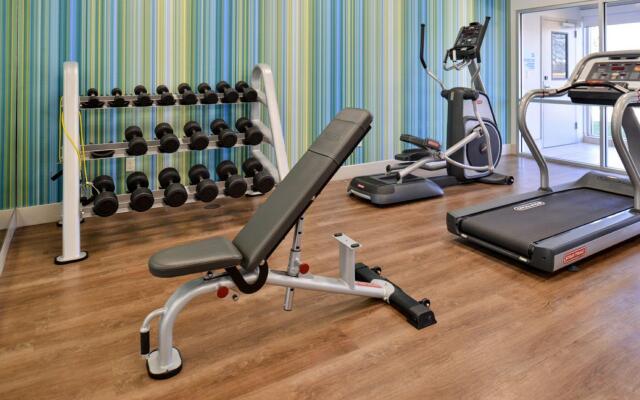 Holiday Inn Express Flint-Campus Area by IHG