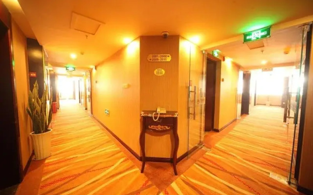 Helen Hotel Chengdu New Convention Centre