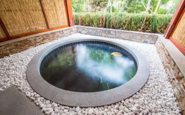 Panjin Honghai Hot Spring Hotel