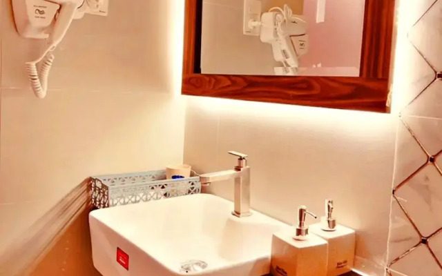 RedDoorz Minh Thu Hotel near Quang Trung